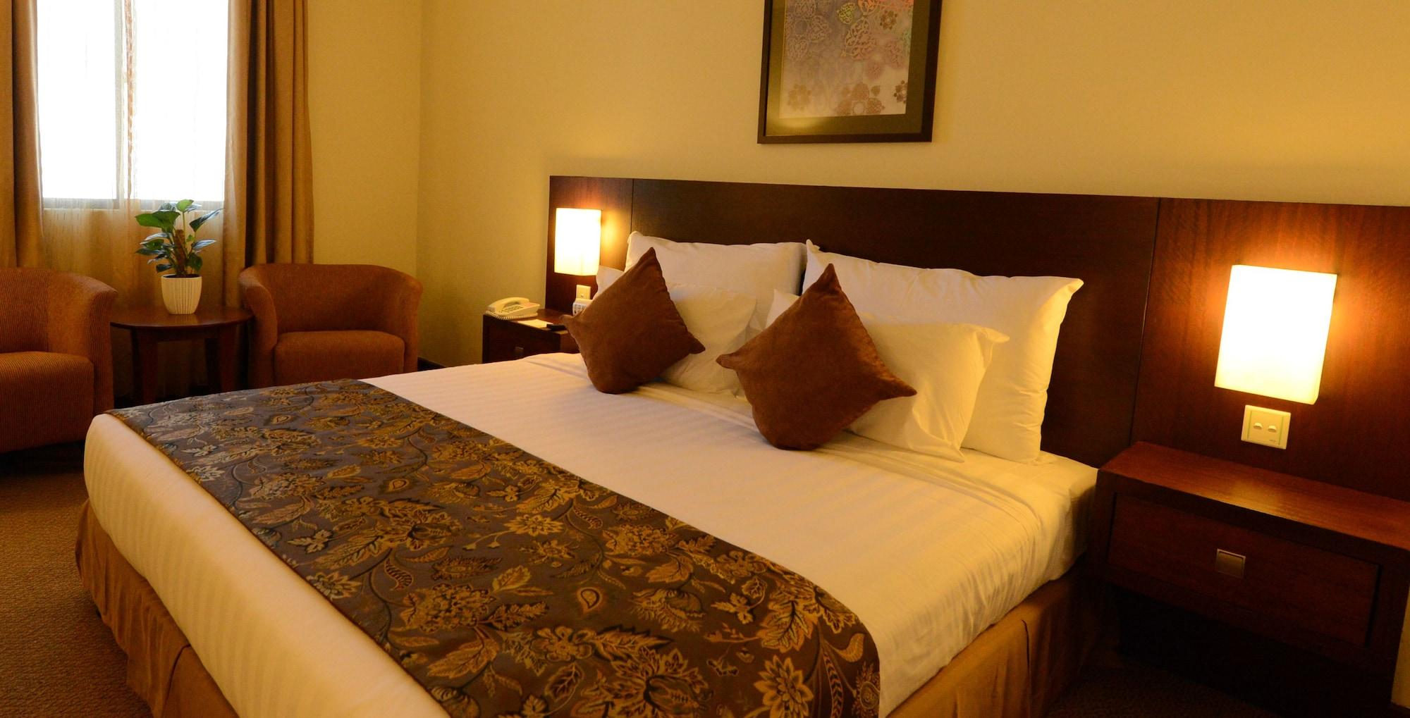 The Grand Puteri Hotel Kuala Terengganu Exterior photo