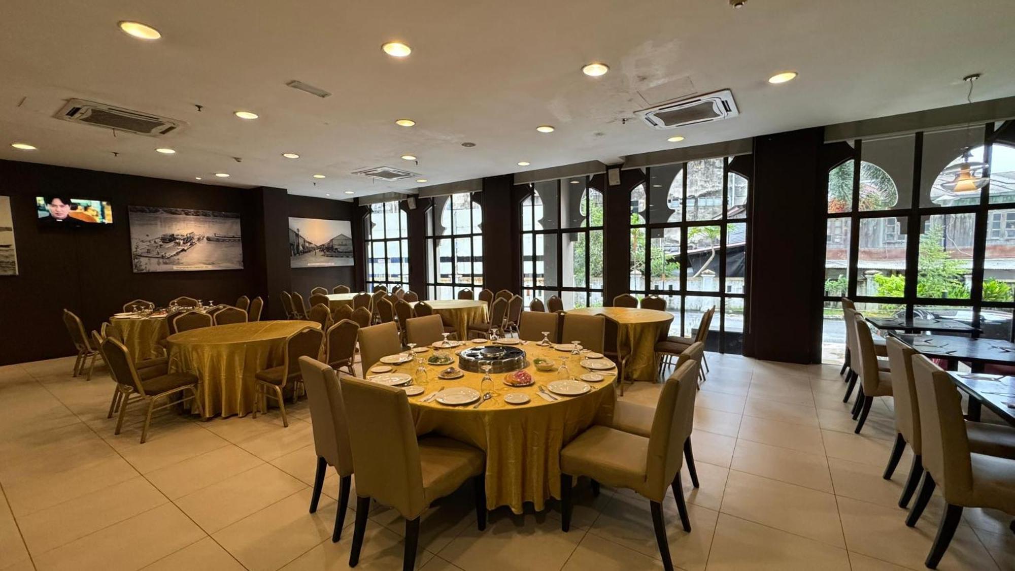 The Grand Puteri Hotel Kuala Terengganu Exterior photo